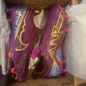 Kids Soccer Cleats- Nike JR ZOOM VAPOR 15 ACAD KM FG/MG